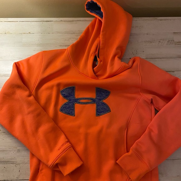Under Armour Jackets & Blazers - Hoodie